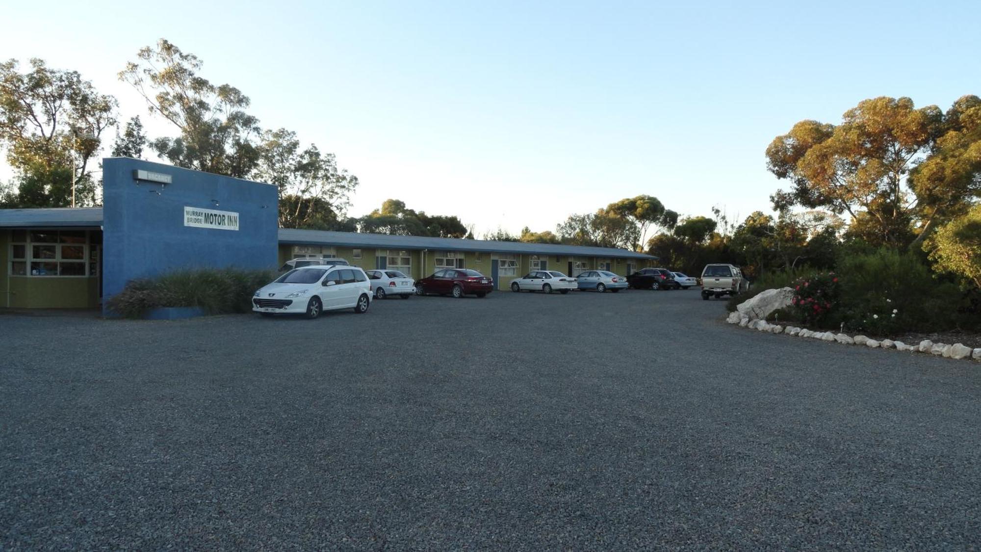 Murray Bridge Motor Inn Bagian luar foto