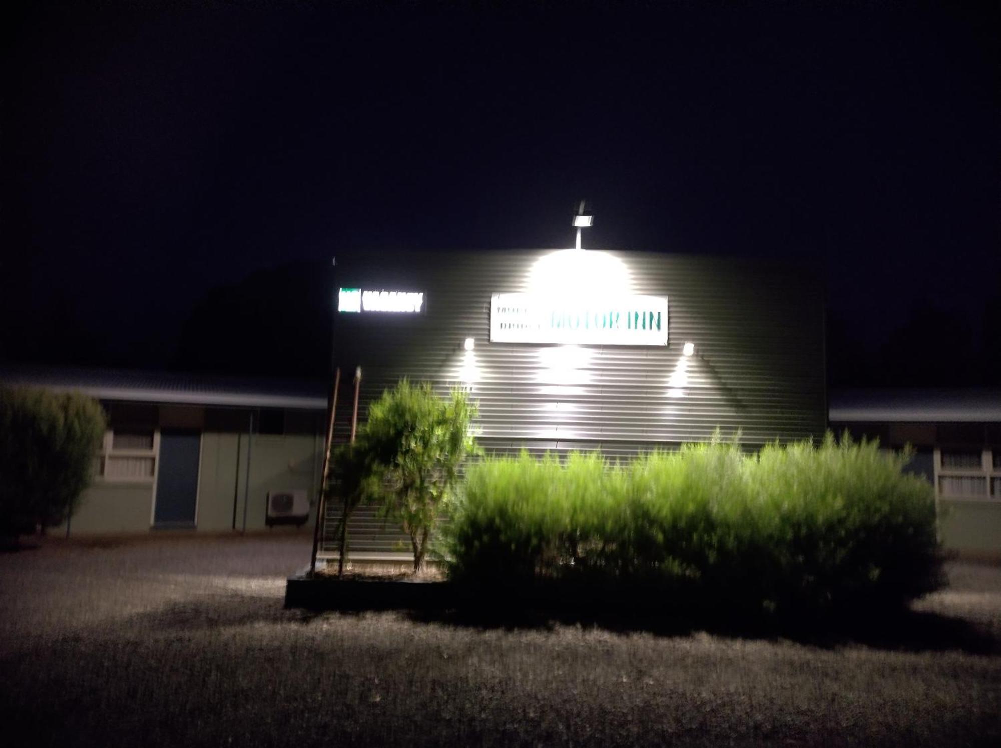 Murray Bridge Motor Inn Bagian luar foto