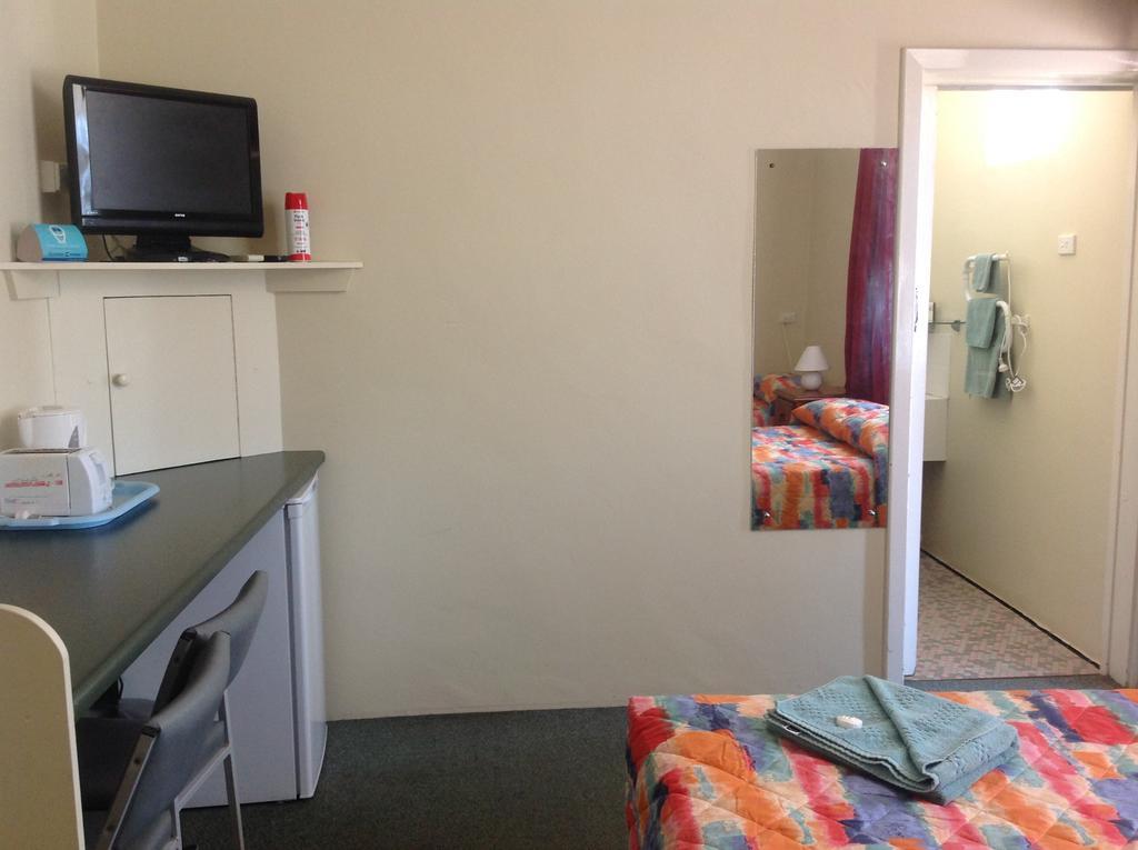 Murray Bridge Motor Inn Bagian luar foto