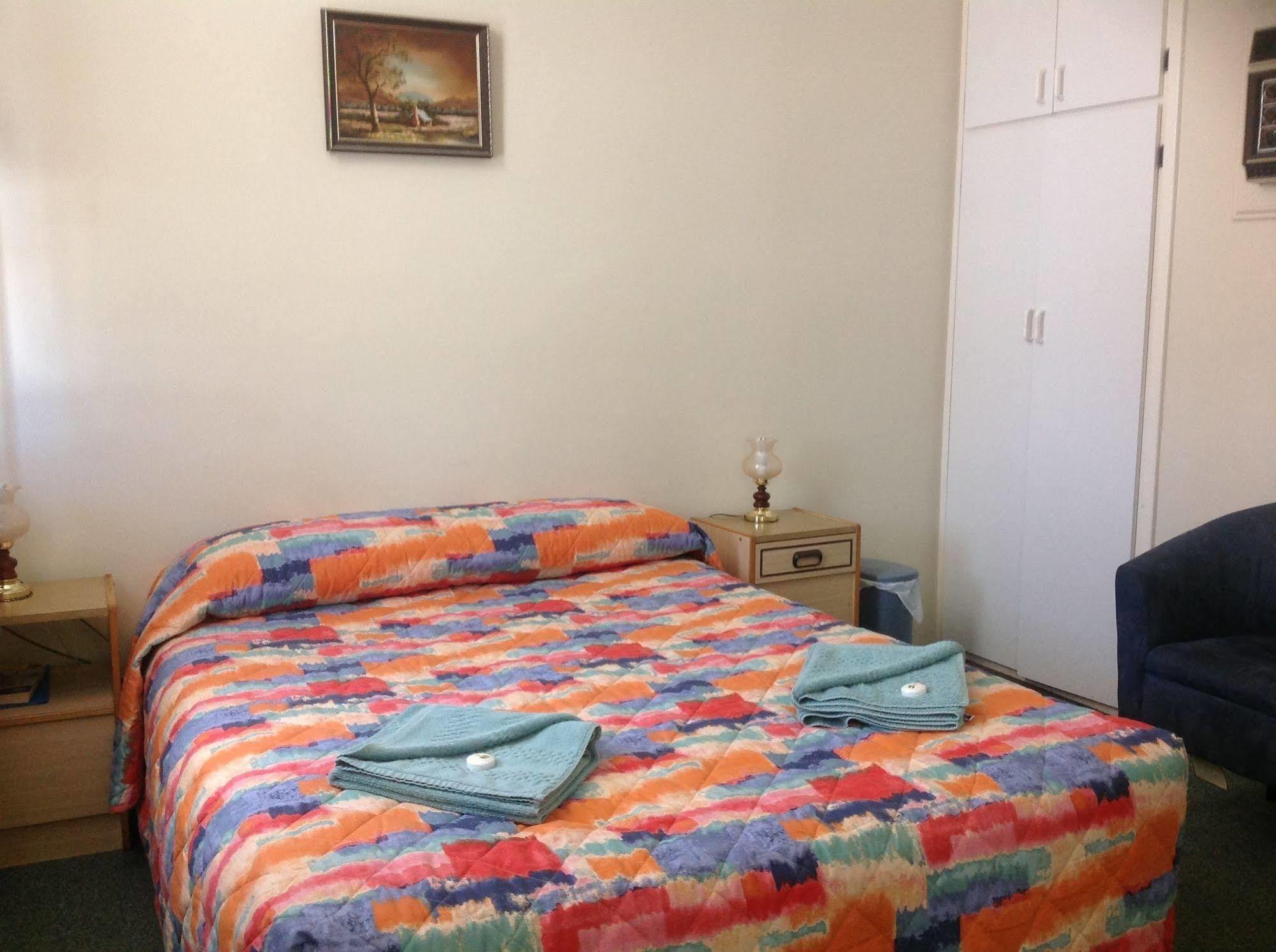 Murray Bridge Motor Inn Bagian luar foto