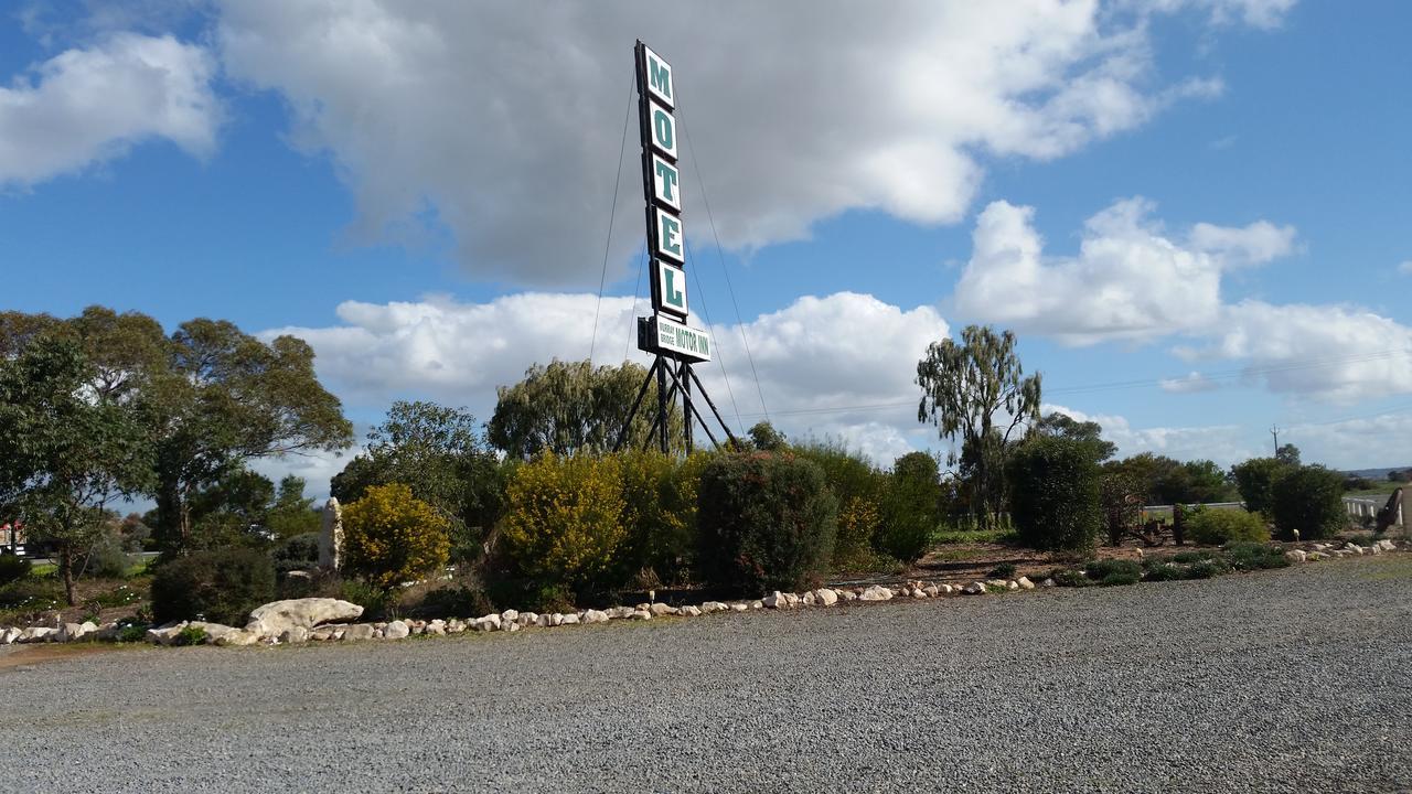 Murray Bridge Motor Inn Bagian luar foto