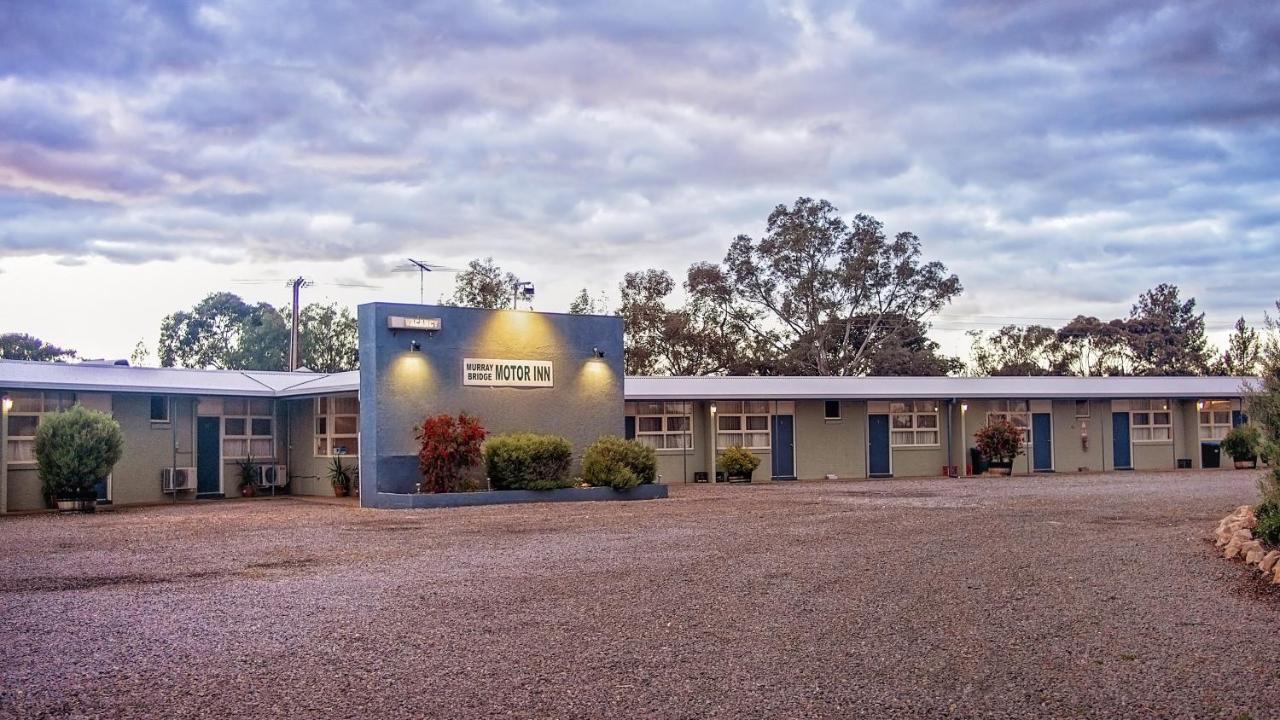 Murray Bridge Motor Inn Bagian luar foto